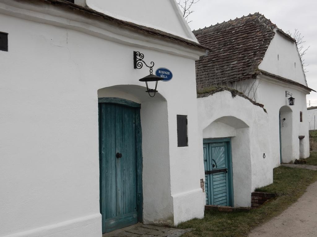 Pension Rudi - Weingut Kellner Ξενοδοχείο Pulkau Εξωτερικό φωτογραφία
